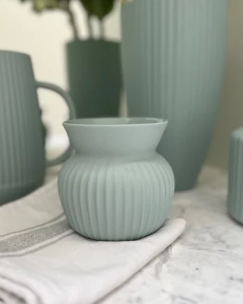 Flax Ceramics – Duck Egg Amity Vase 11 cm