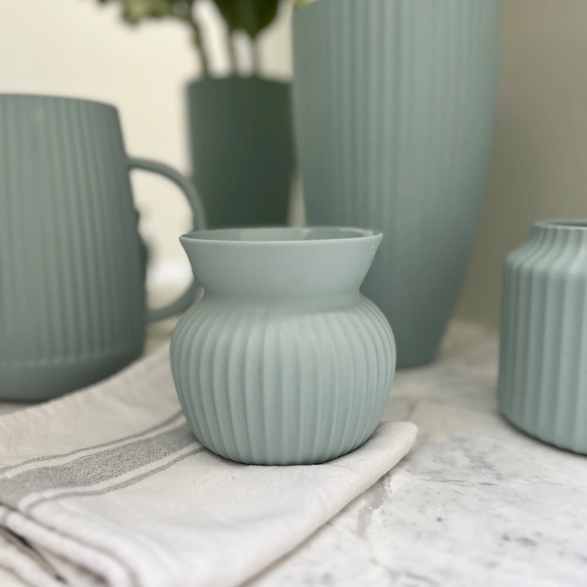 Flax Ceramics – Duck Egg Amity Vase 11 cm