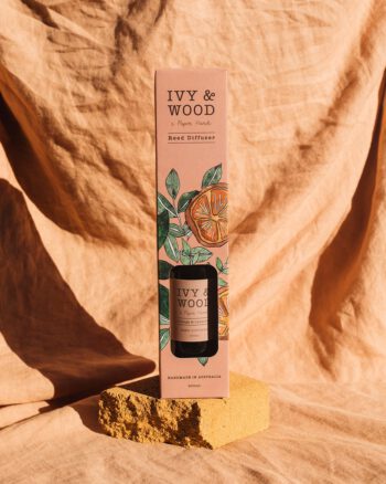 ivy-and-wood-orange-and-cedarleaf-reed-diffuser