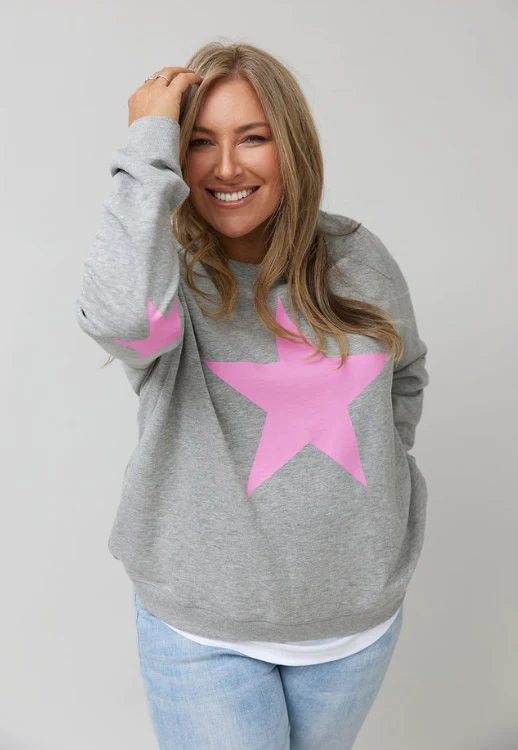 Jovie-Grey-sweater-pink-star