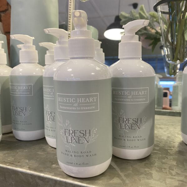 Rustic Heart - Fresh Linen H&B Wash 250ml