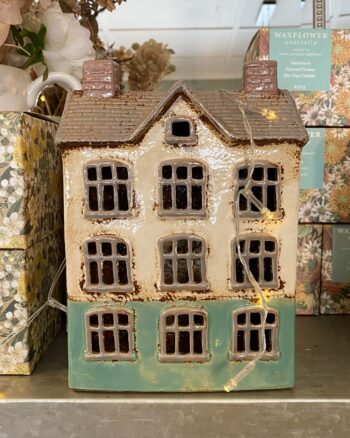 Cotswolds Victorian Manor Tea Light House