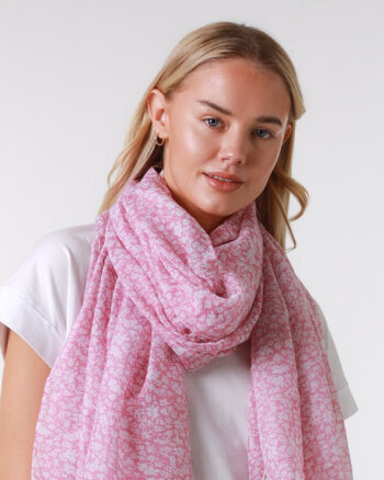 Emma Scarf